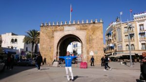 チュニジア：チュニスのメディナの観光を終了しホテルに戻る6