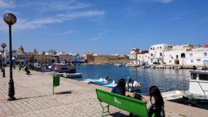 チュニジア：ビゼルトの街で旧港付近を回る3