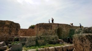 チュニジア：カルタゴ遺跡のアントニヌスの共同浴場内の散策は続く9