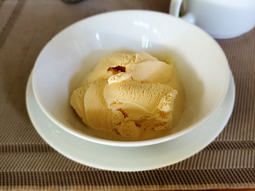 ダンブッラ寺院近くのレストランで一番人気のアイスクリーム-2
