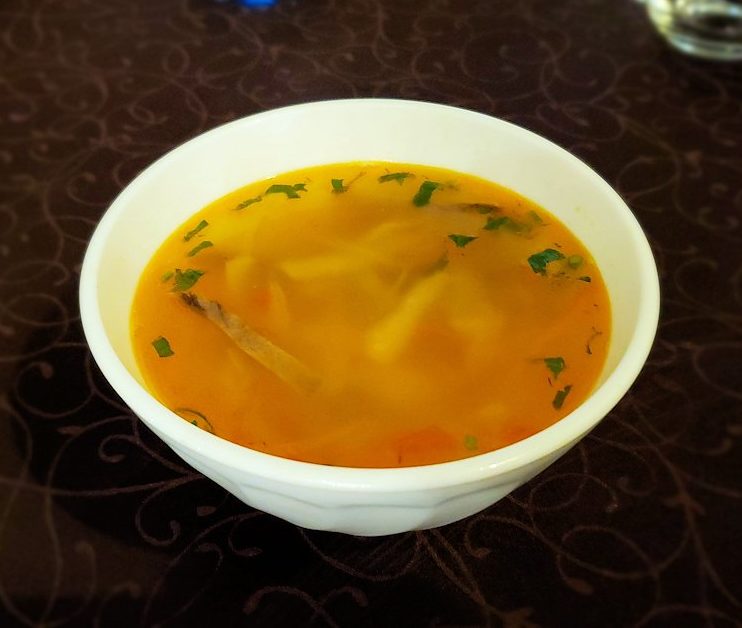 【レストラン】コレソ・ヴレメニで出てきた、温かいスープ
