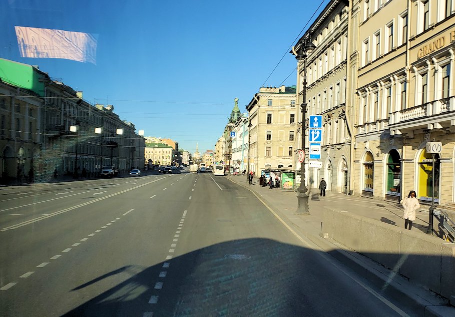 サンクトペテルブルクを進むバスから見えた景色-3