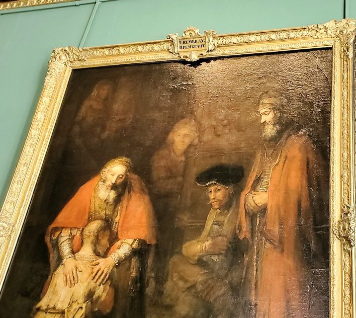 『放蕩息子の帰還』 (Return of the Prodigal Son) by レンブラント・ファン・レイン(Rembrandt van Rijn)で冷ややかな目線を投げかける者たち
