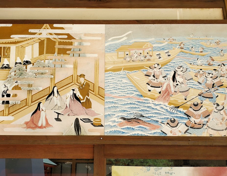 関門海峡の下関側にある地域は壇ノ浦町にある、プレージ壇ノ浦にある赤間神宮には壇ノ浦の戦いで投身する様子を描いた絵が飾られている