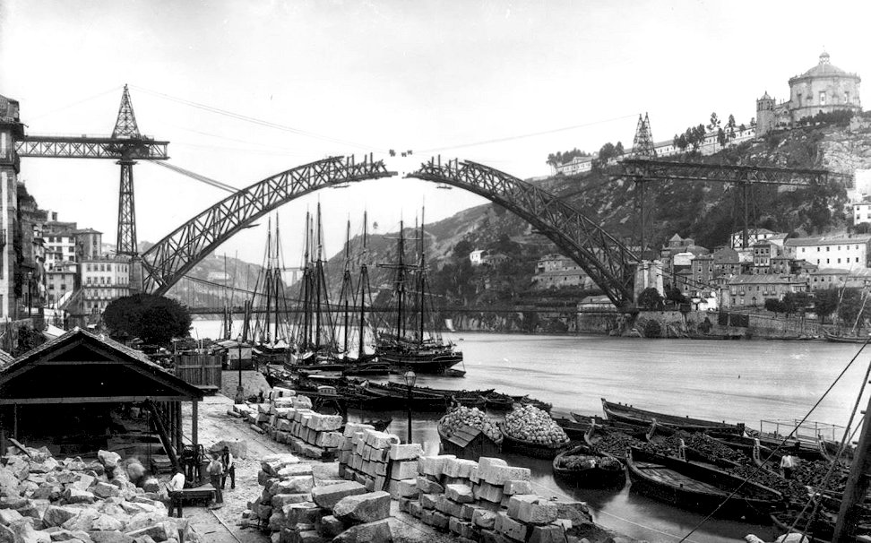 ドン・ルイス1世橋 建設中の昔の写真
